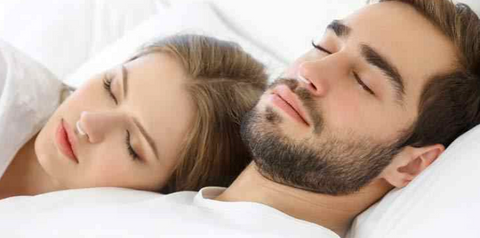 Diagram showing how magnetic nose clips work